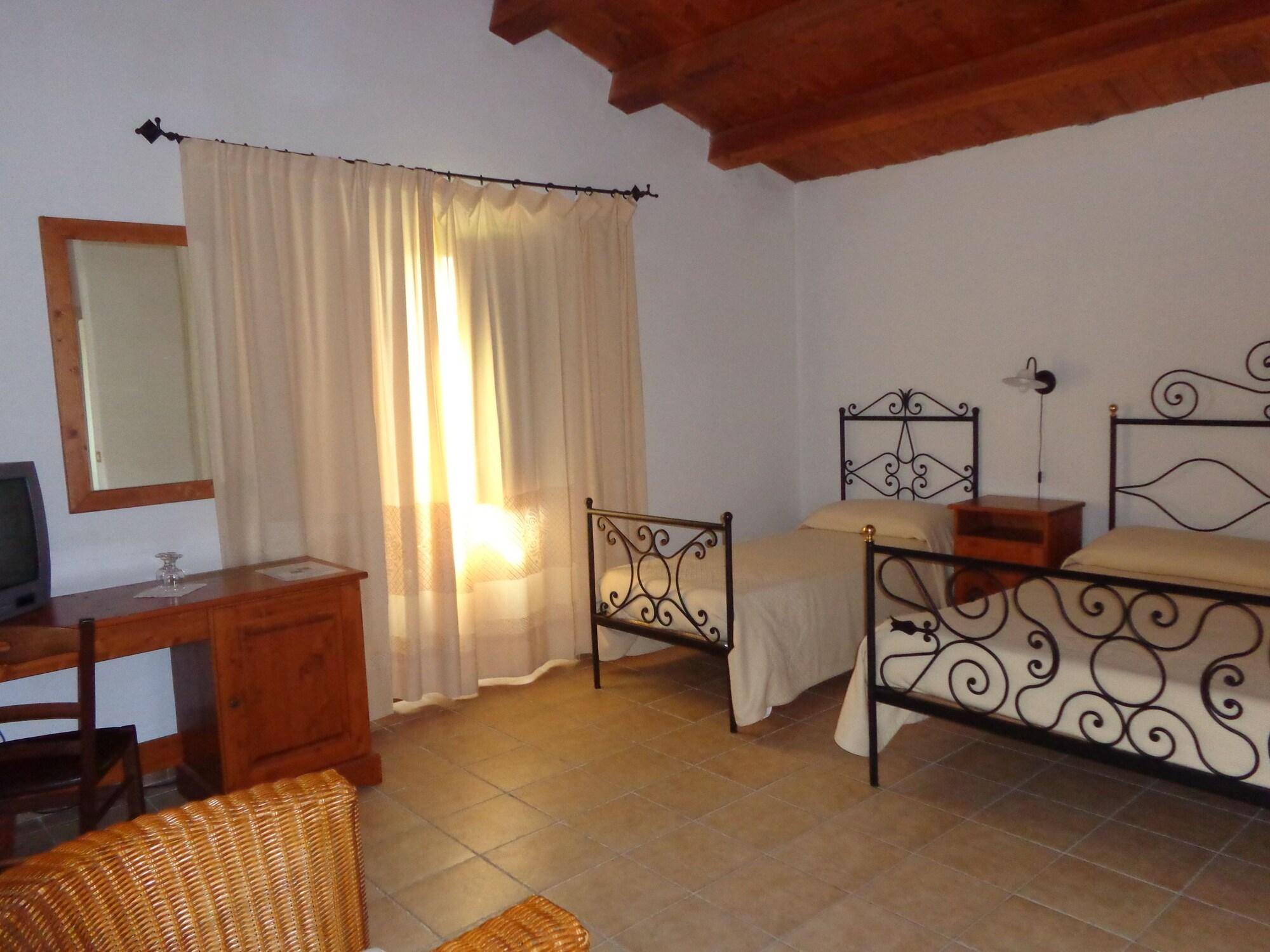 Hotel Su Baione Abbasanta Ngoại thất bức ảnh