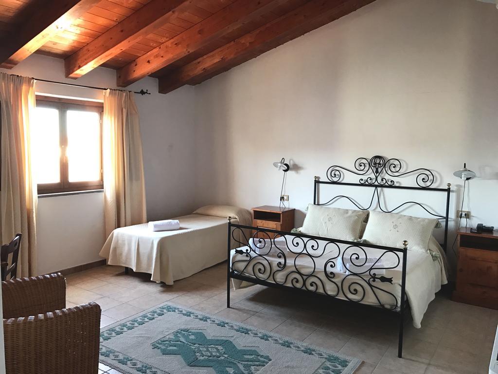 Hotel Su Baione Abbasanta Ngoại thất bức ảnh